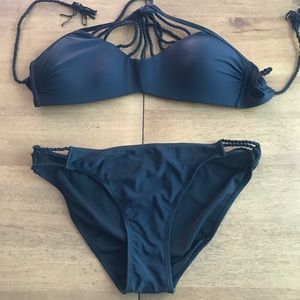 High neck twisted bikini